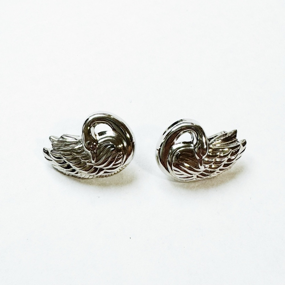 Avon - Silver Swan Earrings